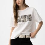 CAMISETA DE MANGA CORTA BLANCA Y PRINT SERPIENTE VENY