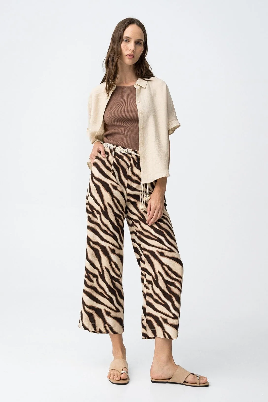 PANTALON CROPED FLUIDO PRINT ANIMAL JOANA - Imagen 1